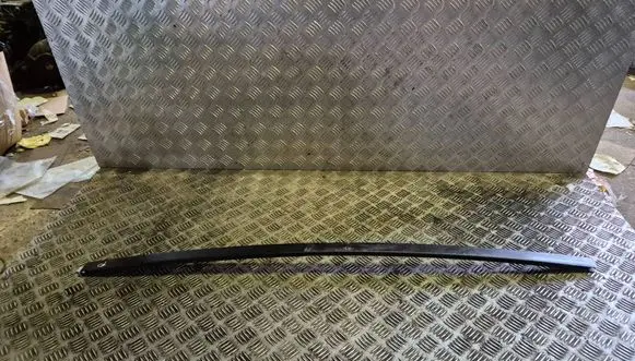 Opel Vivaro Front door windshield rail 