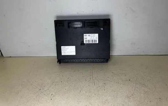 Mercedes-Benz ML W163 Fuse module 1635450016 05371058