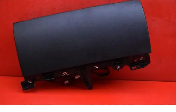 Tesla Model Y Glove box 164311000A