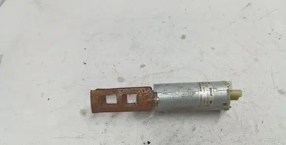 Volvo XC90 Seat adjustment motor 0130002531 9456954 198396102