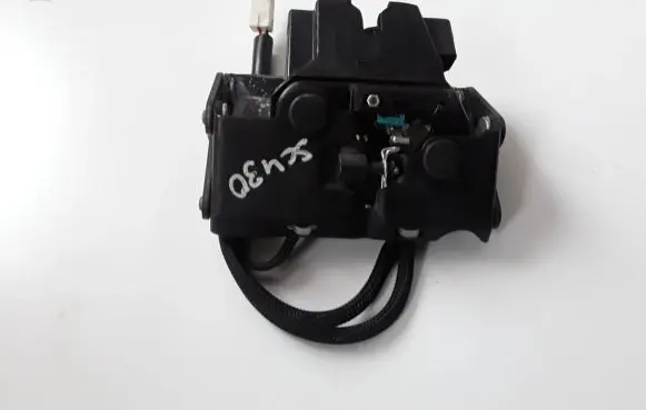 Lexus SC 430 Tailgate/trunk/boot lock/catch/latch