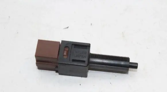 Nissan X-Trail T31 Brake pedal sensor switch