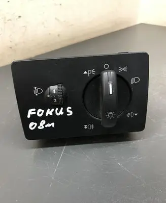 Ford Focus Light switch