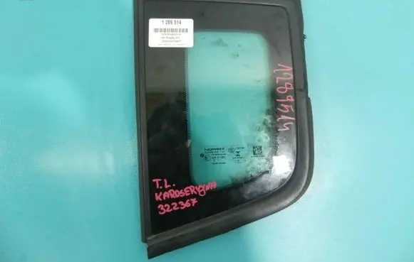 Jeep Renegade Rear side window IMPRK1289514