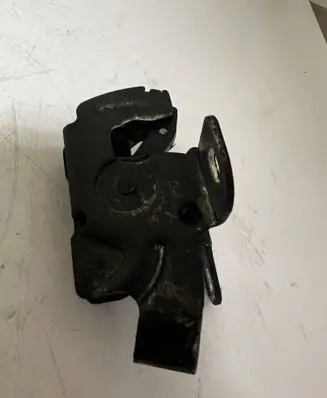 Loading door lock
