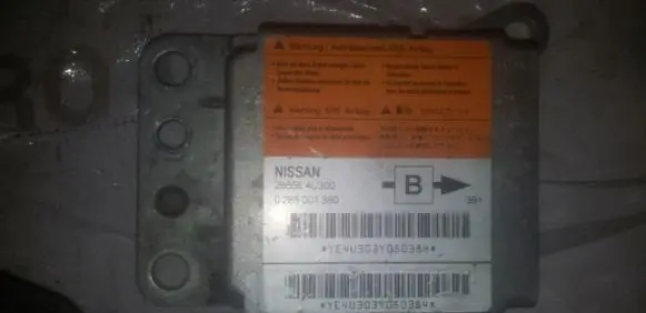 Nissan Almera Tino Airbag control unit/module 285564U300 0285001360
