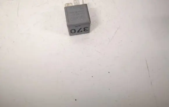 Audi A6 S6 C6 4F Other relay 8D0951253 8D0951253A