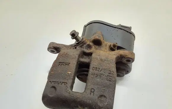 Volvo V70 Rear brake caliper 32332594