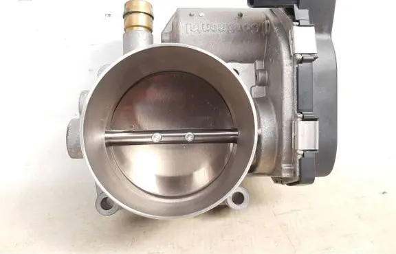 BMW M4 F82 F83 Throttle valve 7597871 7582926 13547597871