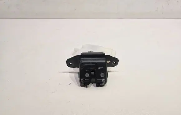 Toyota Auris E180 Tailgate/trunk/boot lock/catch/latch 15D184