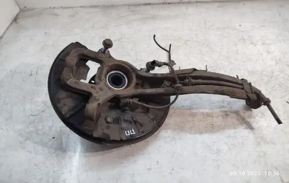 Audi Q7 4L Front wheel hub