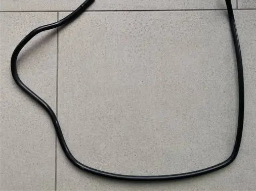 Audi A8 S8 D2 4D Engine coolant pipe/hose 4D0121138C