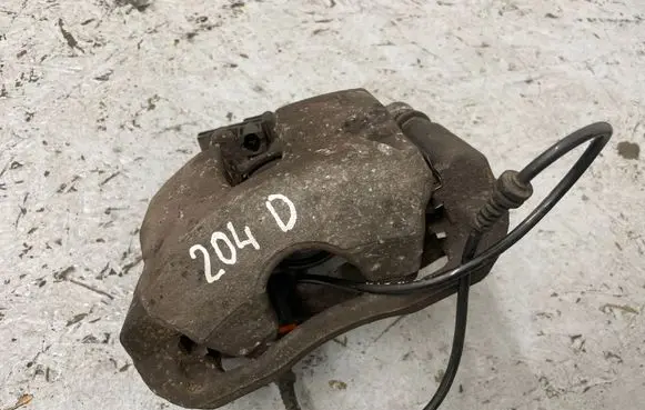 Mercedes-Benz C W204 Front brake caliper