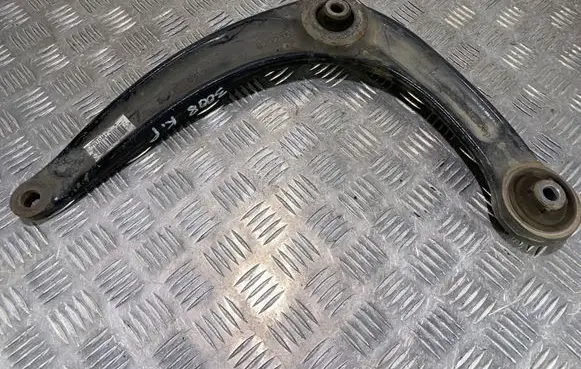 Peugeot 3008 I Front lower control arm/wishbone 823215