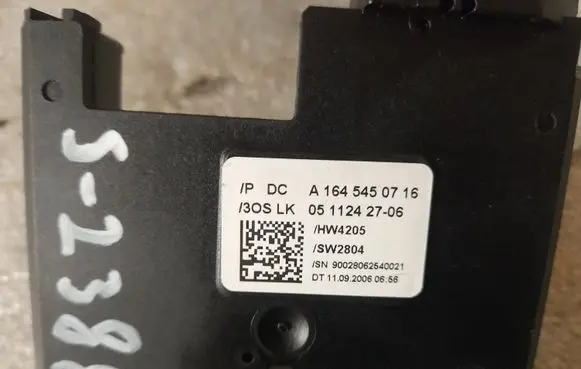 Mercedes-Benz R W251 Steering angle sensor A1645450716 1645450716