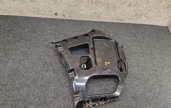 BMW 2 F22 F23 Rear bumper mounting bracket 7285533