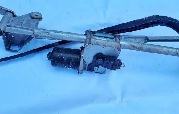 Peugeot 307 Wiper motor 404638 404.63812v