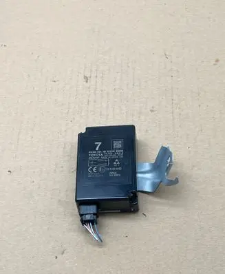 Toyota Yaris Tire pressure control unit 897600D070
