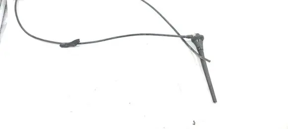 Volkswagen PASSAT B4 Radio antenna 