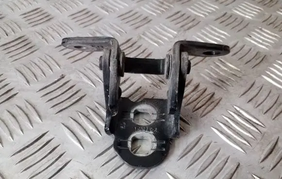 Dodge Nitro Rear door upper hinge