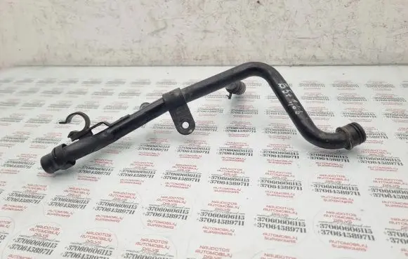 Volkswagen PASSAT B5.5 Engine coolant pipe/hose 06B121065L