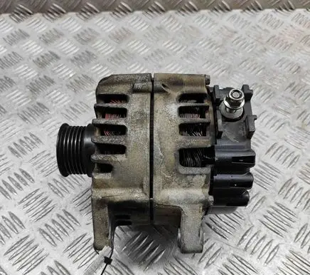 Mercedes-Benz CLS C218 X218 Generator/alternator A0009068601