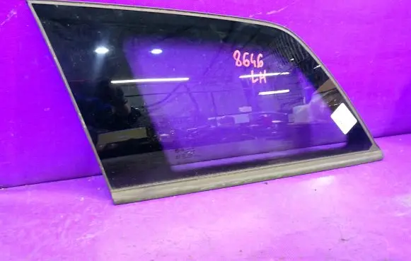 Opel Astra H Rear side window