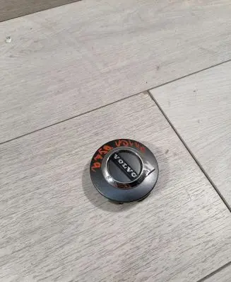 Volvo XC90 Original wheel cap 31400897