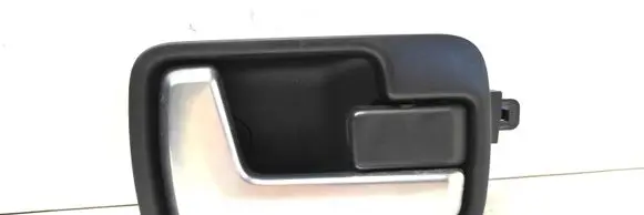 Land Rover Discovery 3 - LR3 Front door interior handle FVC500126