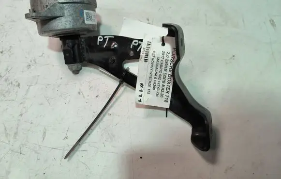 Porsche Boxster 982 Engine mount vacuum valve 982399201A
