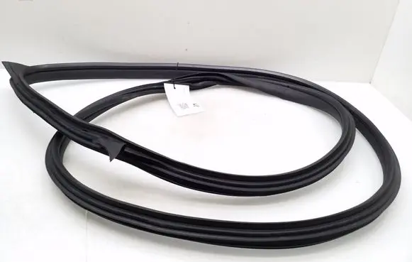 Mercedes-Benz CLS C218 X218 Front door rubber seal