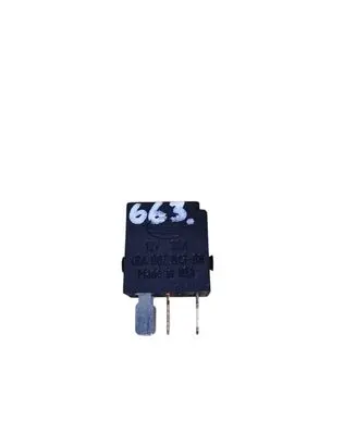 Mercedes-Benz C W204 Other relay A0025428319