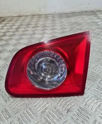 Volkswagen PASSAT B6 Tailgate rear/tail lights