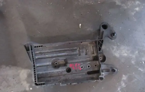 Audi A3 S3 8V Battery box tray cover/lid 