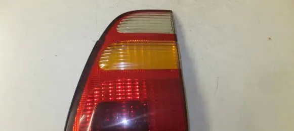 Toyota Land Cruiser (J100) Tailgate rear/tail lights KOITO6078 E130365
