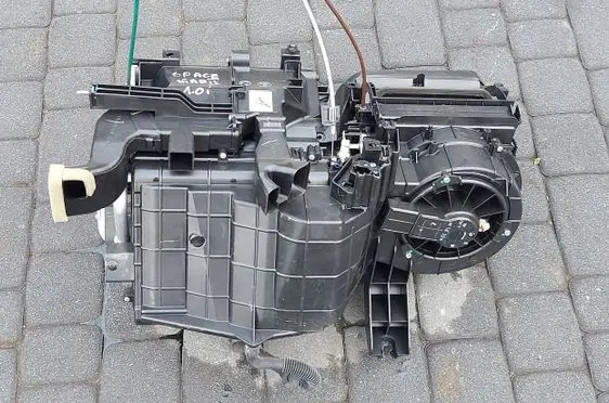Interior heater climate box assembly