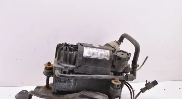 Mercedes-Benz E W211 Air suspension compressor/pump 2113200304
