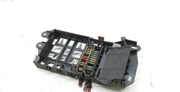 Audi A6 S6 C6 4F Fuse module 4F0971845