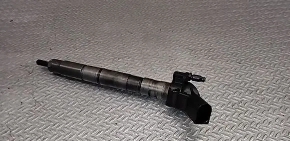 Audi A6 S6 C6 4F Fuel injector 059130277Q 0445115004