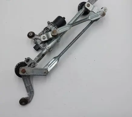 Nissan Leaf II (ZE1) Front wiper linkage and motor