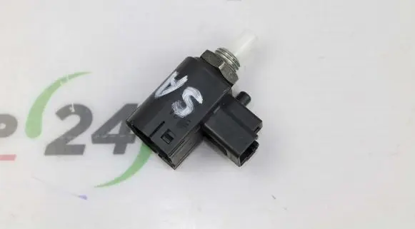 Clutch pedal sensor