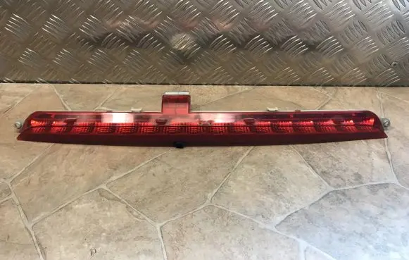 Mercedes-Benz ML W166 Third/center stoplight A1668200056