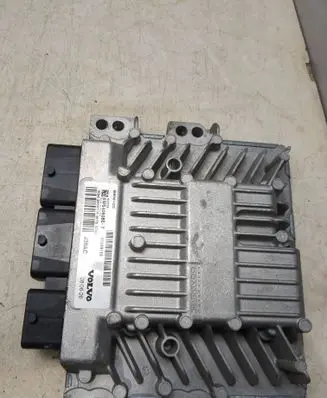 Volvo V70 Engine control unit/module 5WS40608ET 31269189