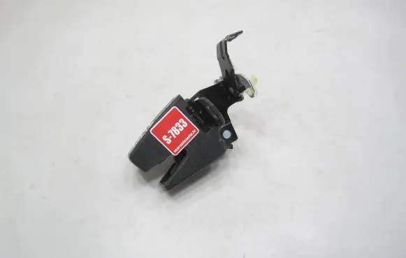 Volkswagen Caddy Rear door lock 7E0827161B