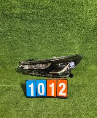 Toyota Corolla Cross Headlight/headlamp 