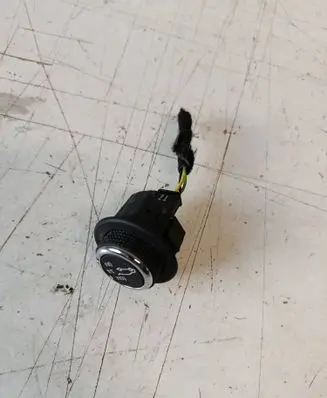 Opel Insignia A Tailgate opening switch 13278365