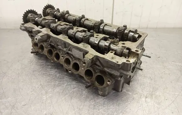 Hyundai ix35 Engine head 22111-2A200