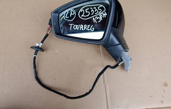 Volkswagen Touareg III Front door electric wing mirror 