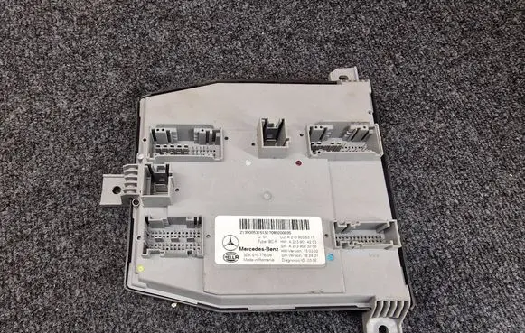 Mercedes-Benz E W213 SAM control unit A2139005315 150302