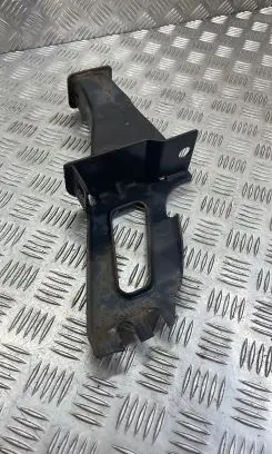 Volvo XC60 Radiator mount bracket